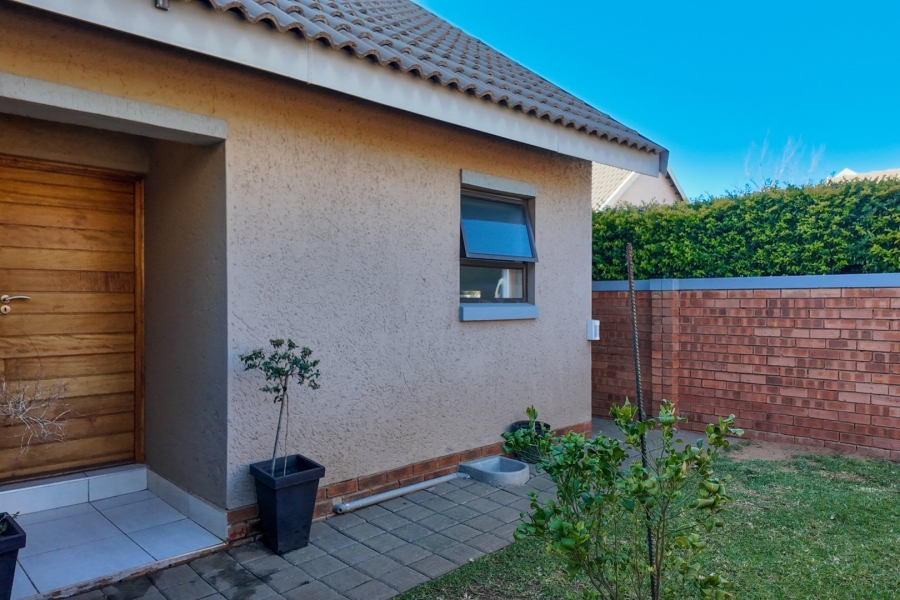 2 Bedroom Property for Sale in Groenvlei Sh Free State